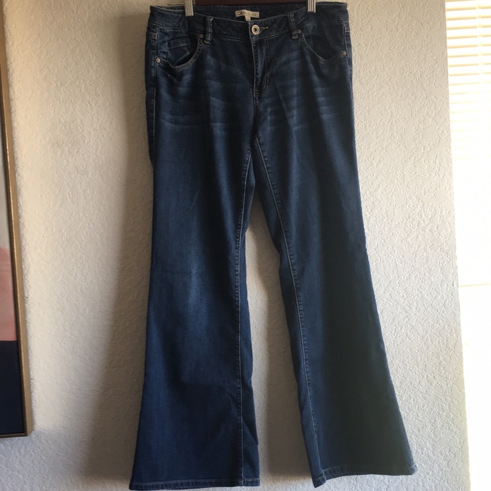 Cabi Zoe Boot Cut Flair Jeans Size 10